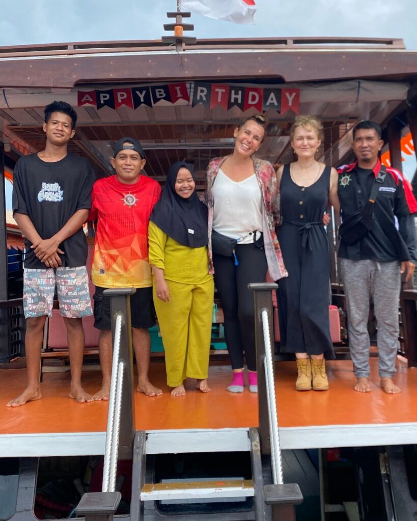 Crew Hausboot Borneo